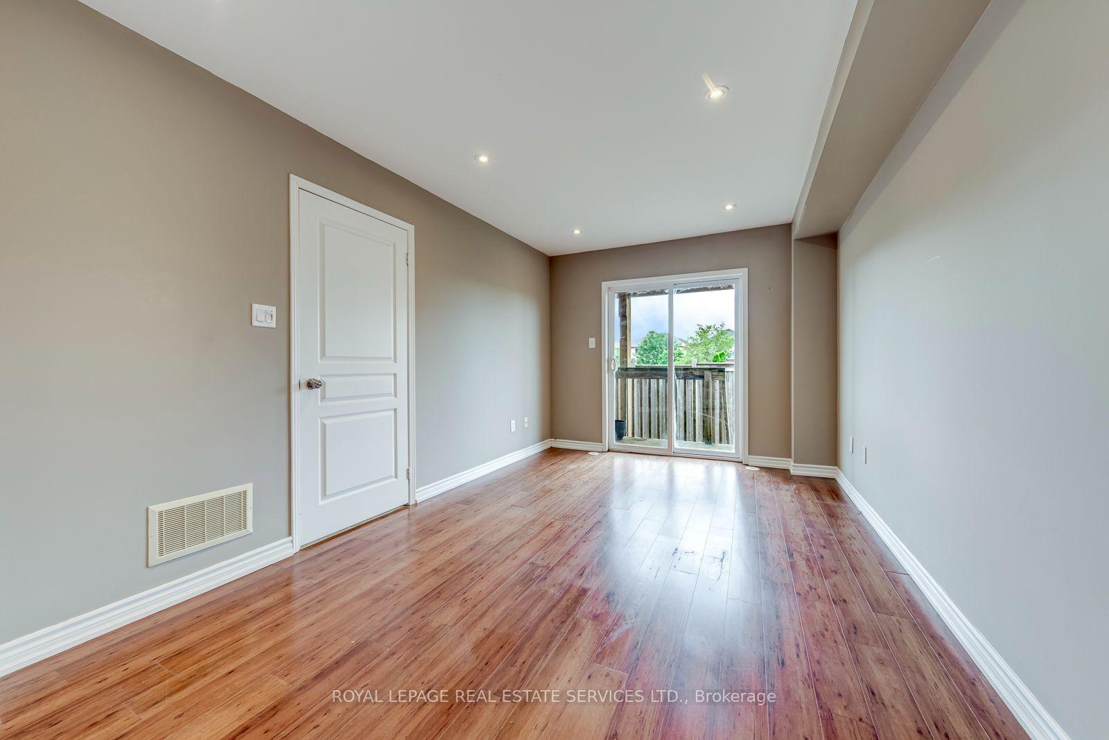 2418 Adamvale Crescent