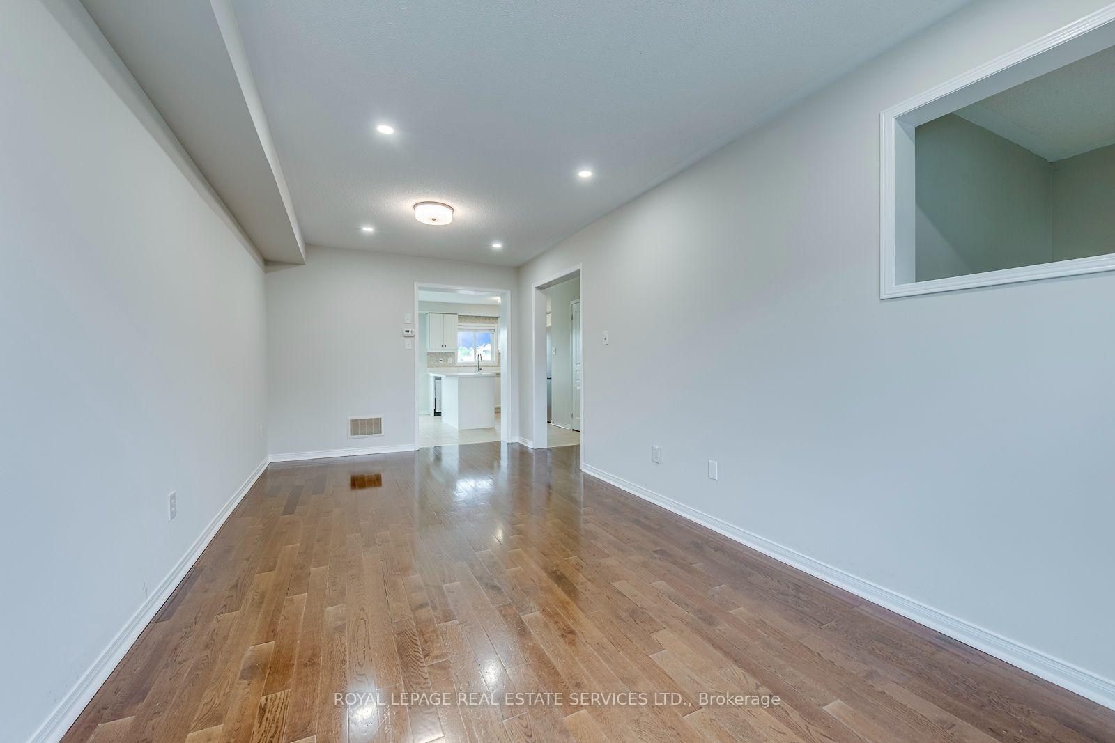 2418 Adamvale Crescent