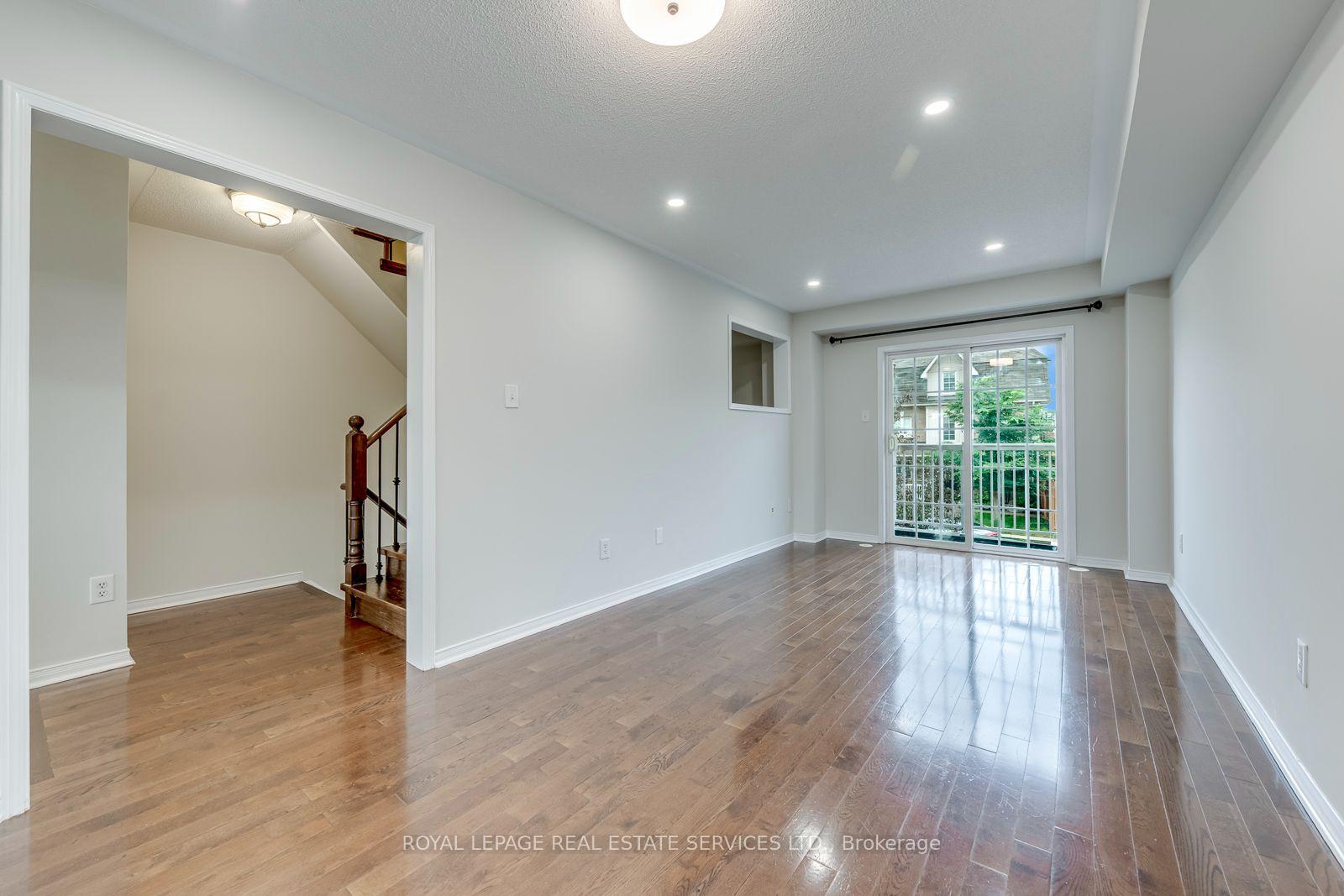 2418 Adamvale Crescent