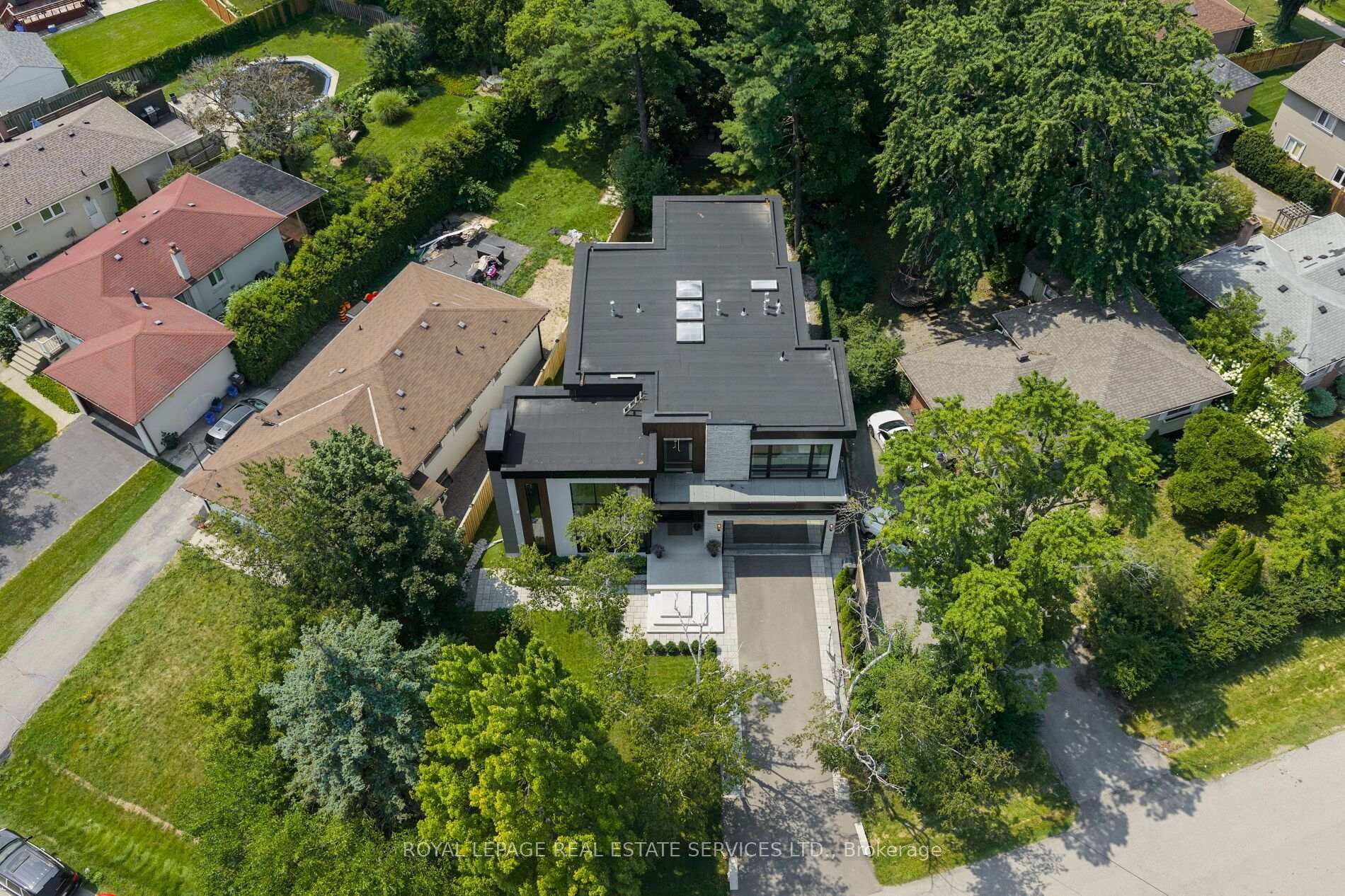 564 Stonecliffe Road