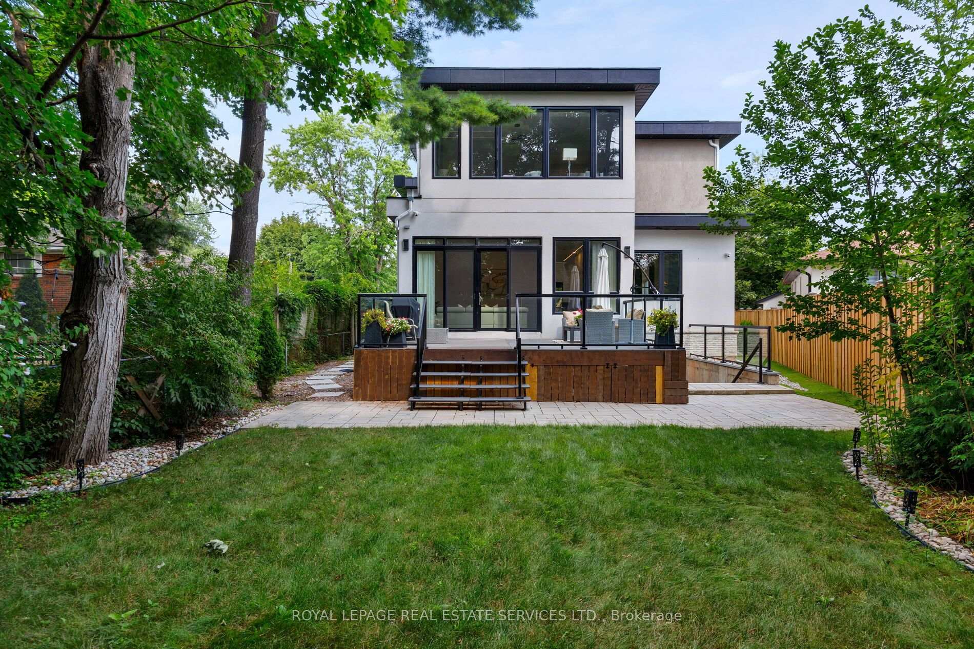 564 Stonecliffe Road