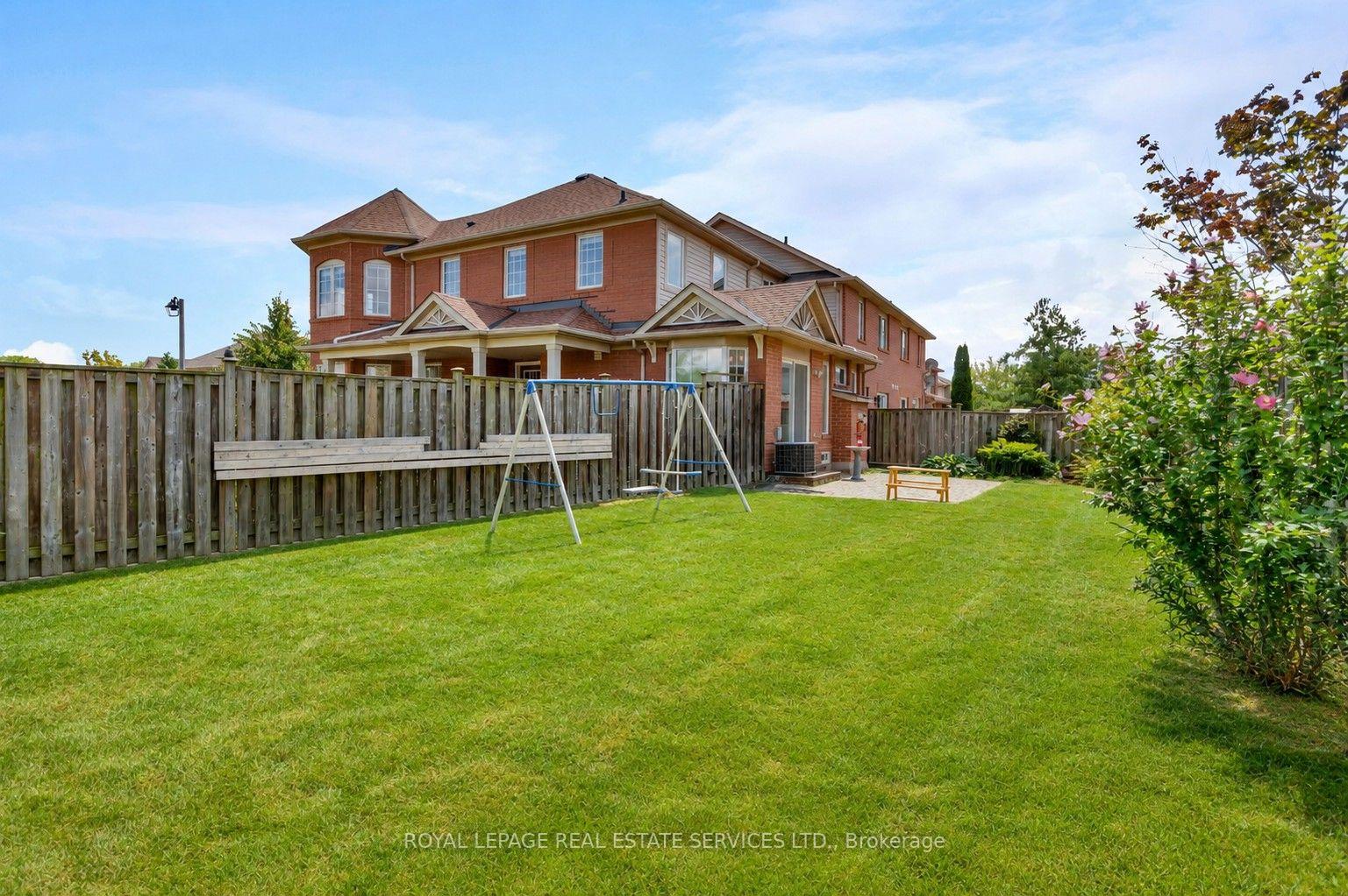 2204 Grand Oak Trail