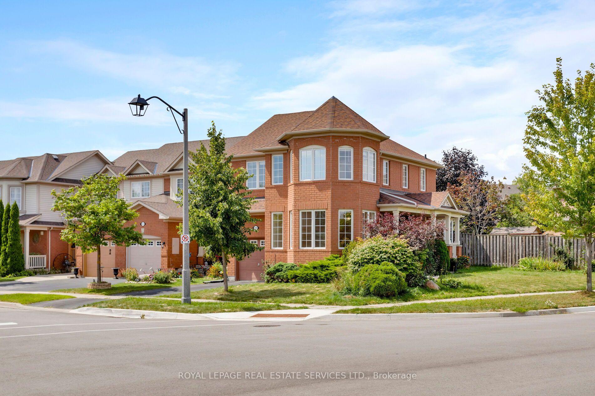 2204 Grand Oak Trail