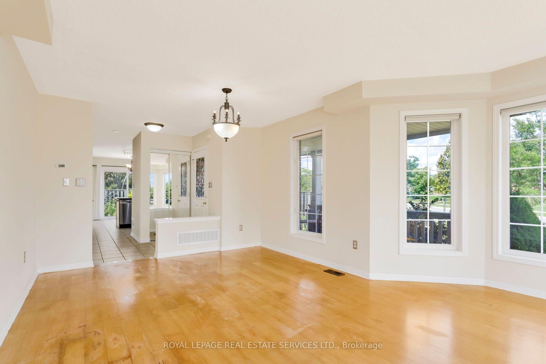 2204 Grand Oak Trail