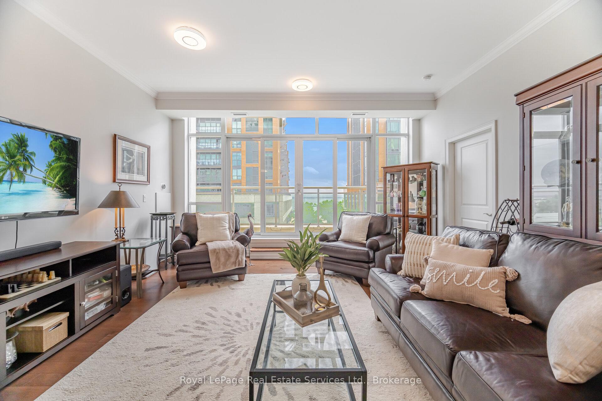 360 Pearl Street 303