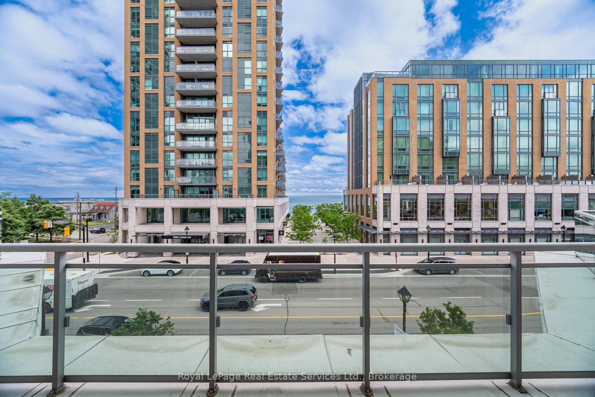360 Pearl Street 303