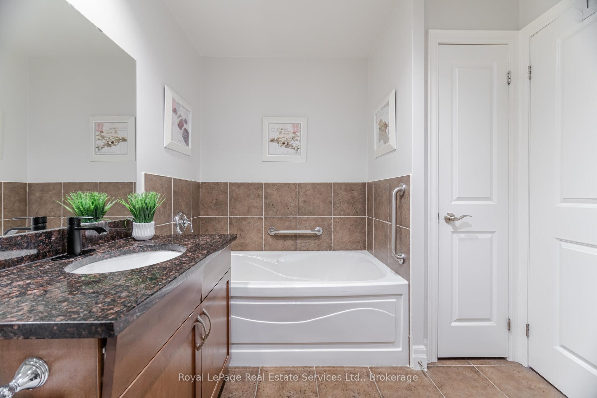 360 Pearl Street 303