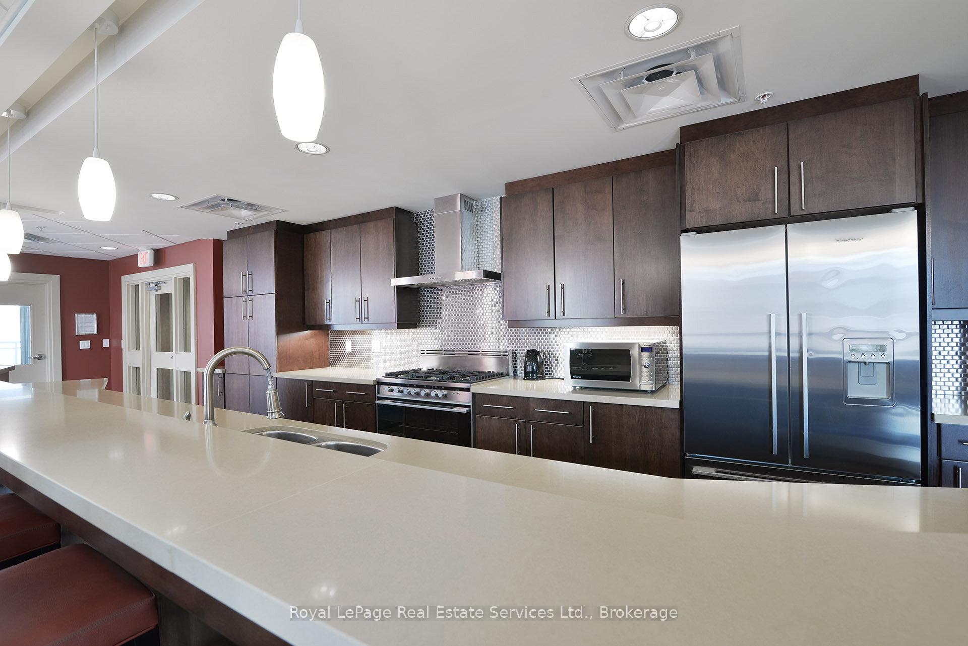 360 Pearl Street 303