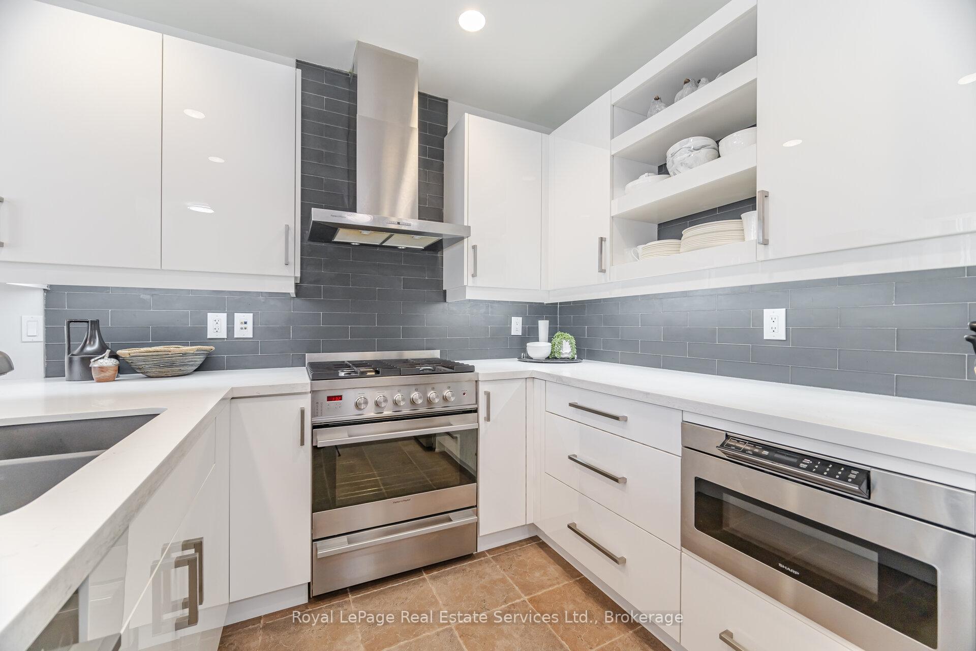 360 Pearl Street 303