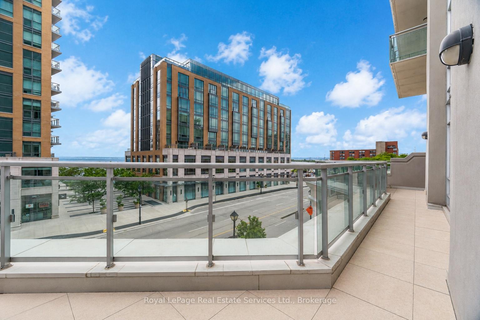 360 Pearl Street 303
