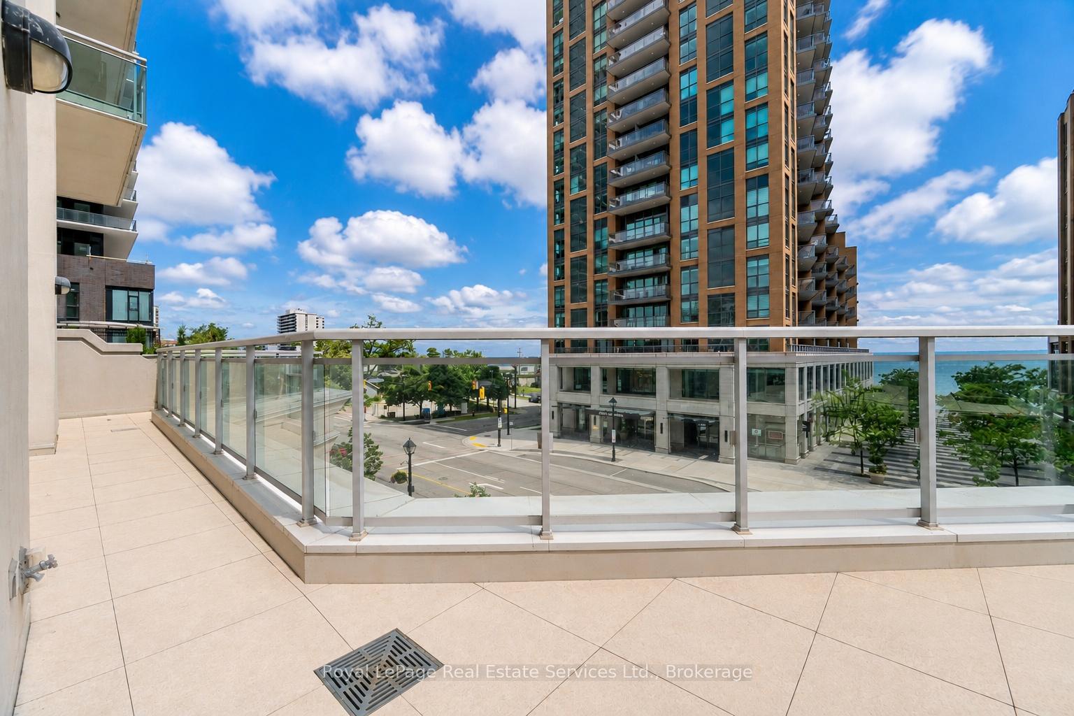 360 Pearl Street 303