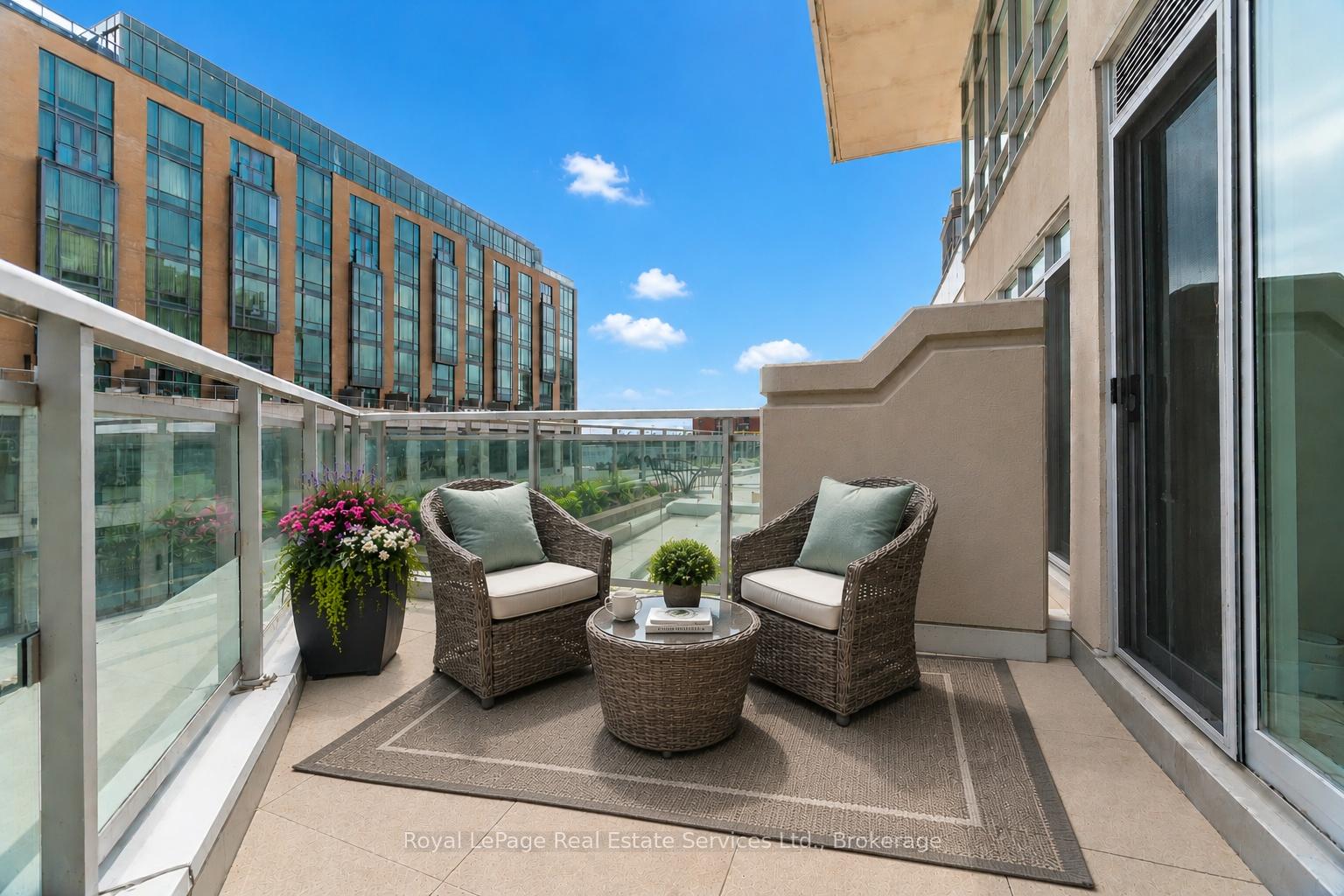 360 Pearl Street 303