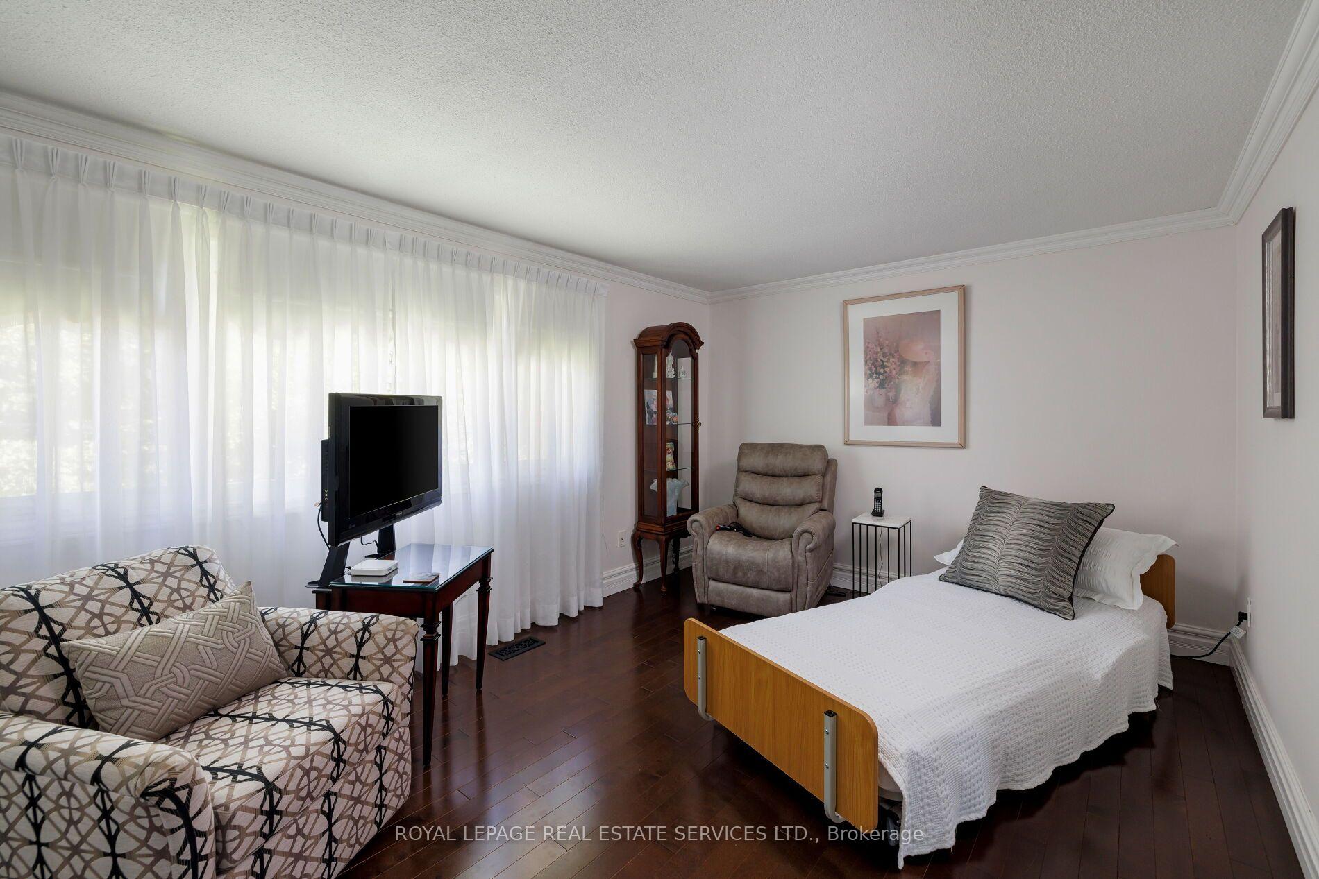 2236 Marine Drive