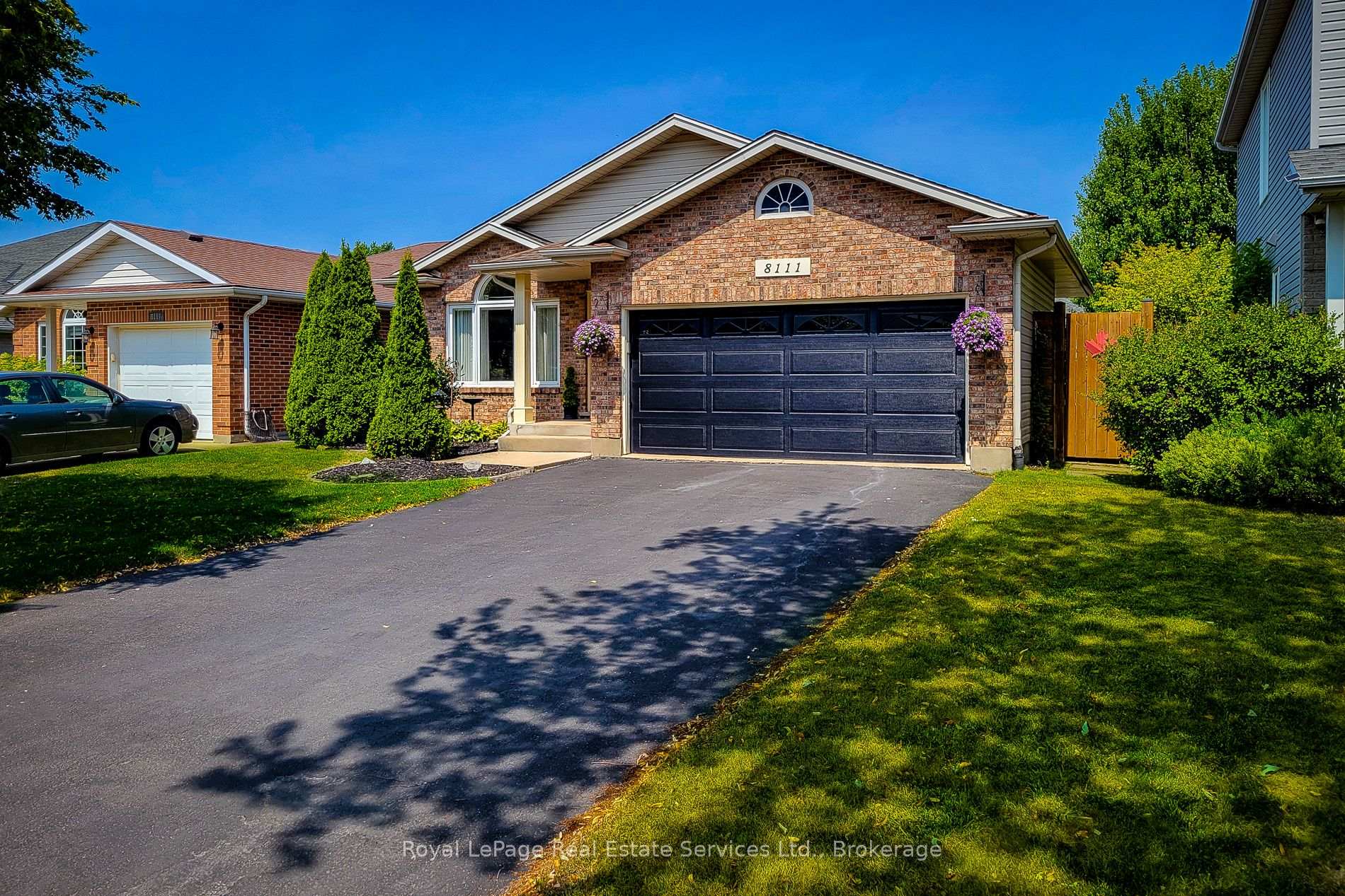 8111 Woodsview Crescent