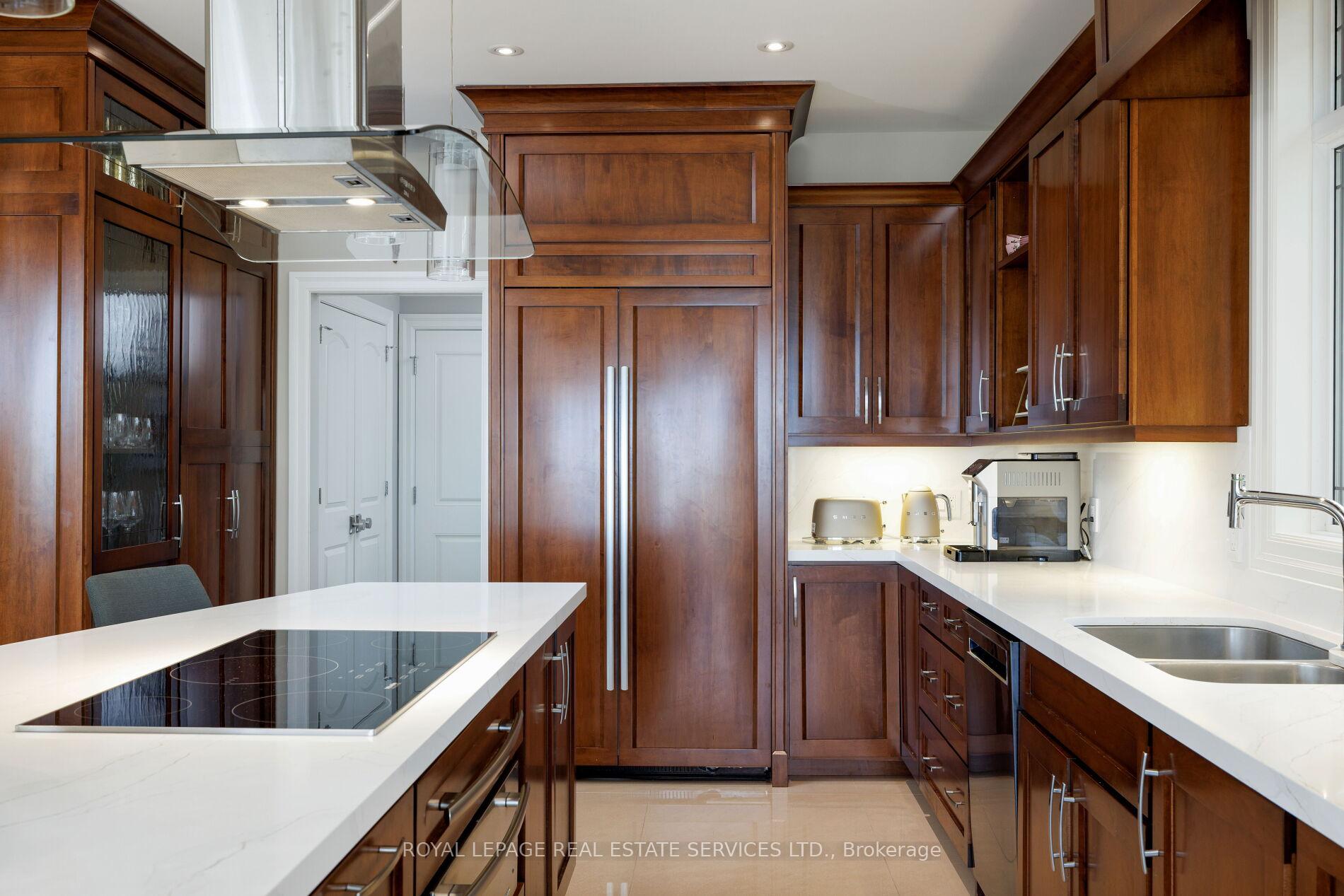 61 Lake Street 3, Grimsby, ON L3M 2G6