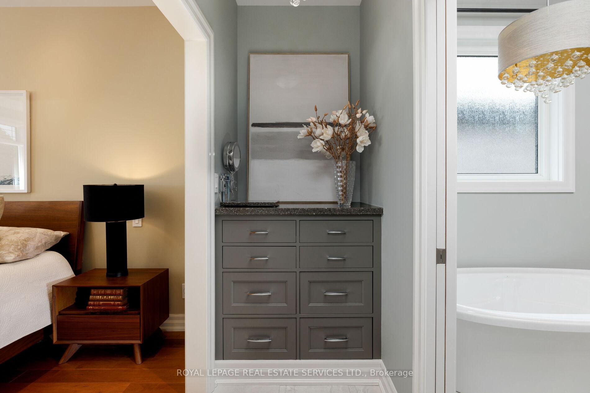 61 Lake Street 3, Grimsby, ON L3M 2G6