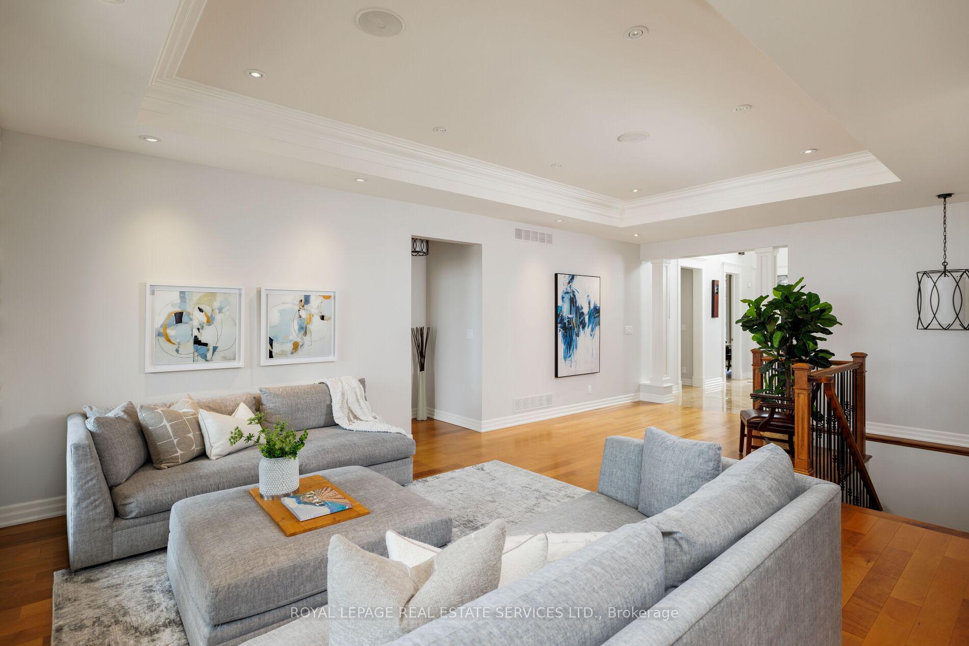 61 Lake Street 3, Grimsby, ON L3M 2G6