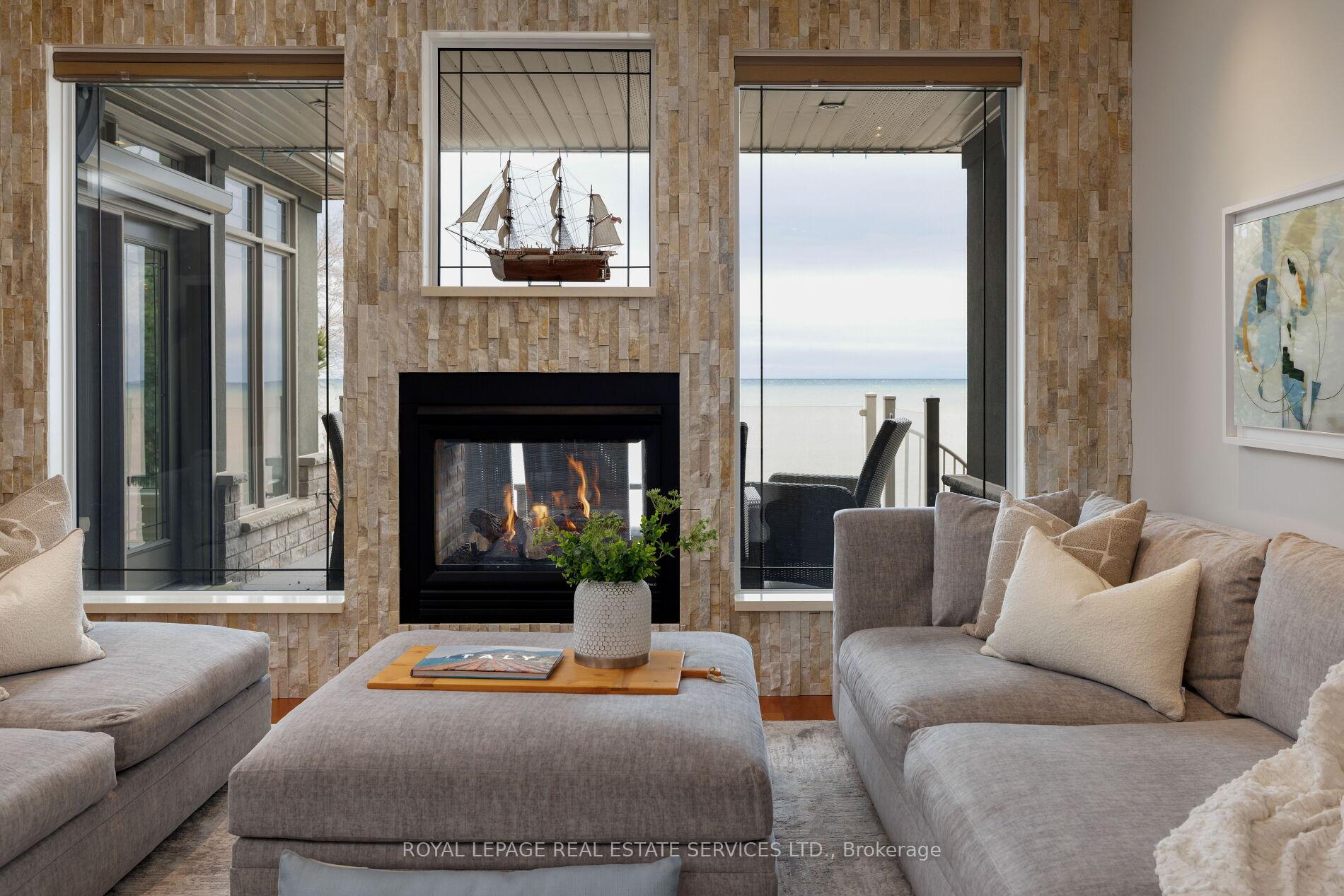 61 Lake Street 3, Grimsby, ON L3M 2G6