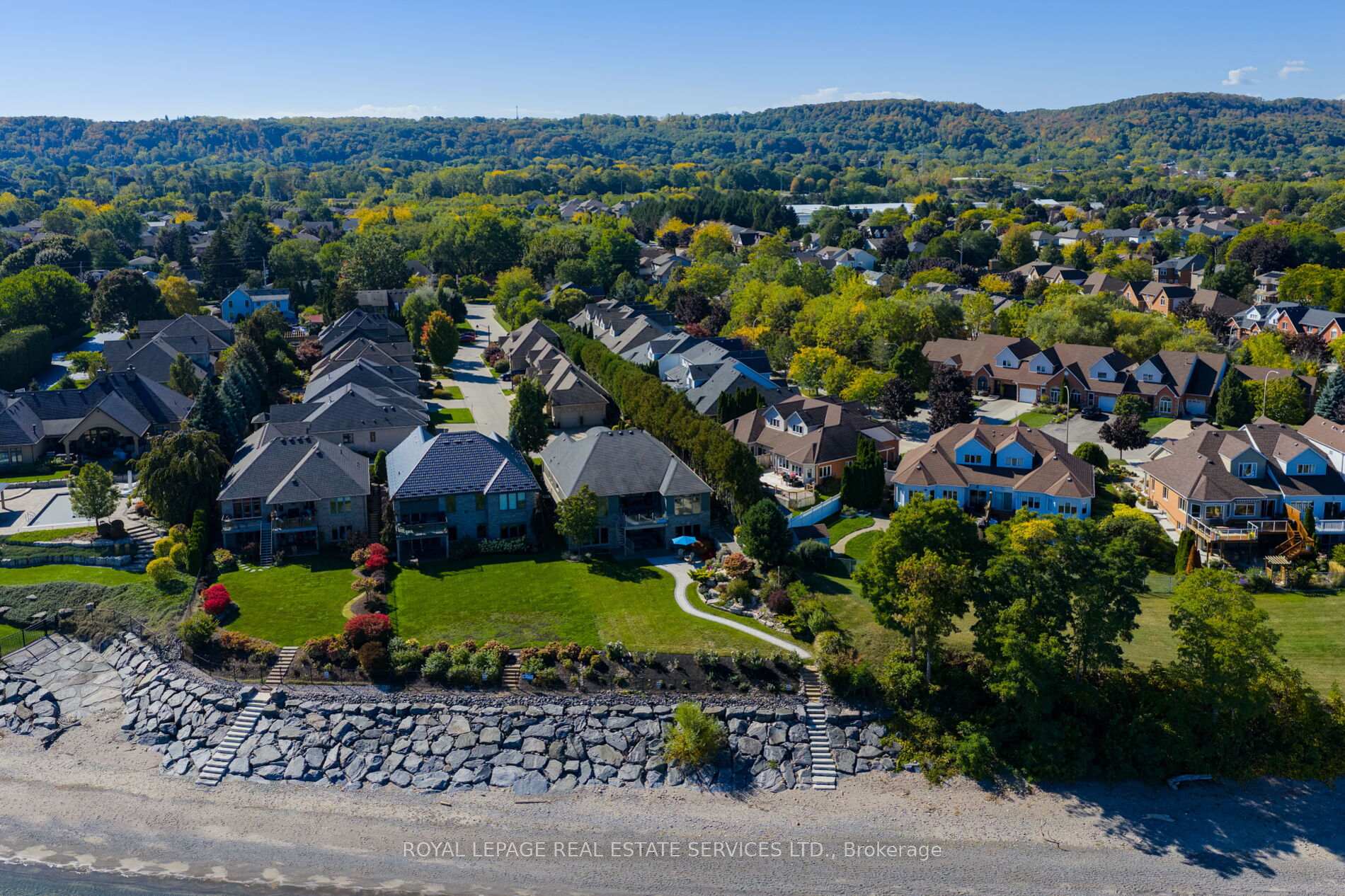 61 Lake Street 3, Grimsby, ON L3M 2G6