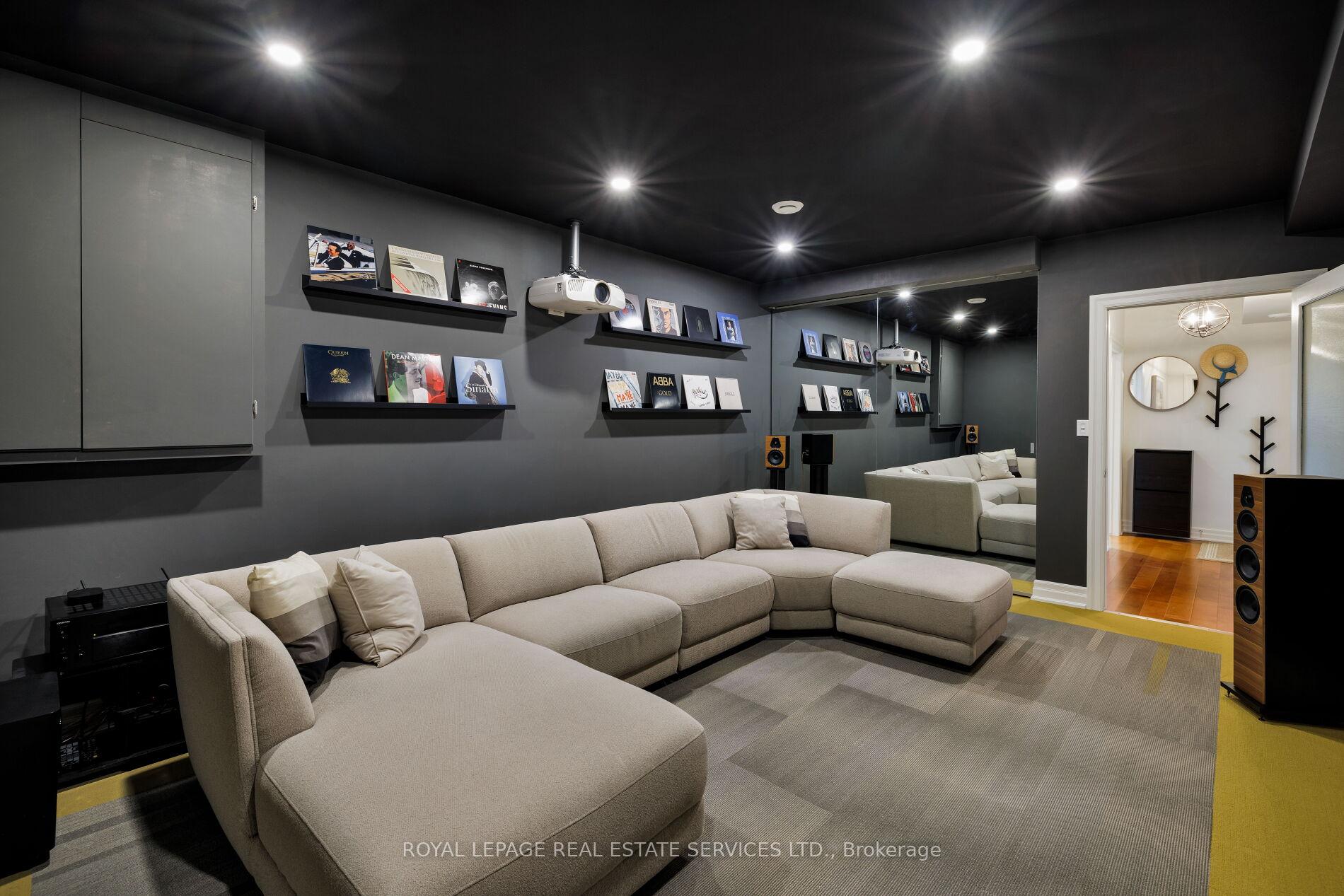 61 Lake Street 3, Grimsby, ON L3M 2G6