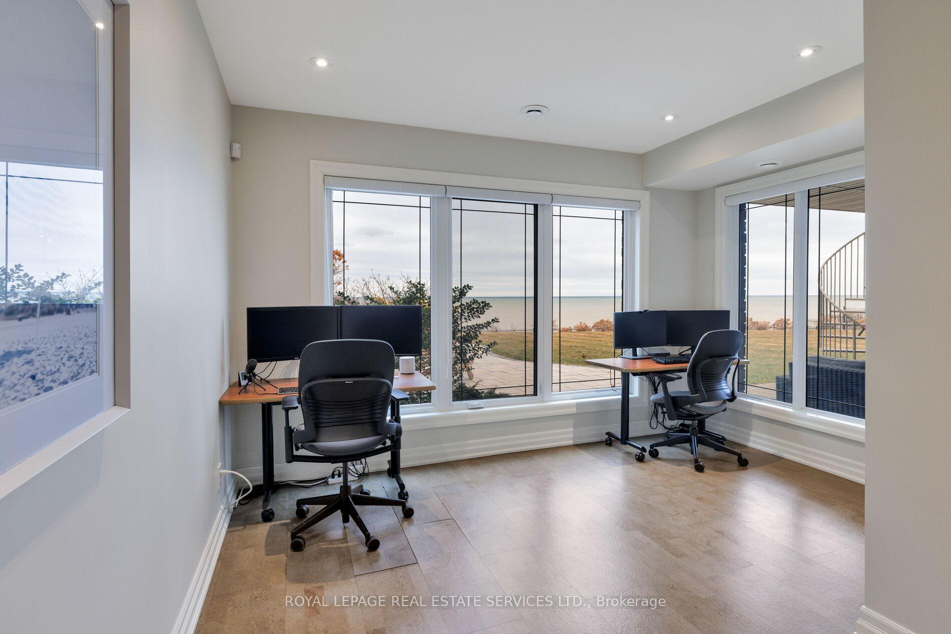 61 Lake Street 3, Grimsby, ON L3M 2G6