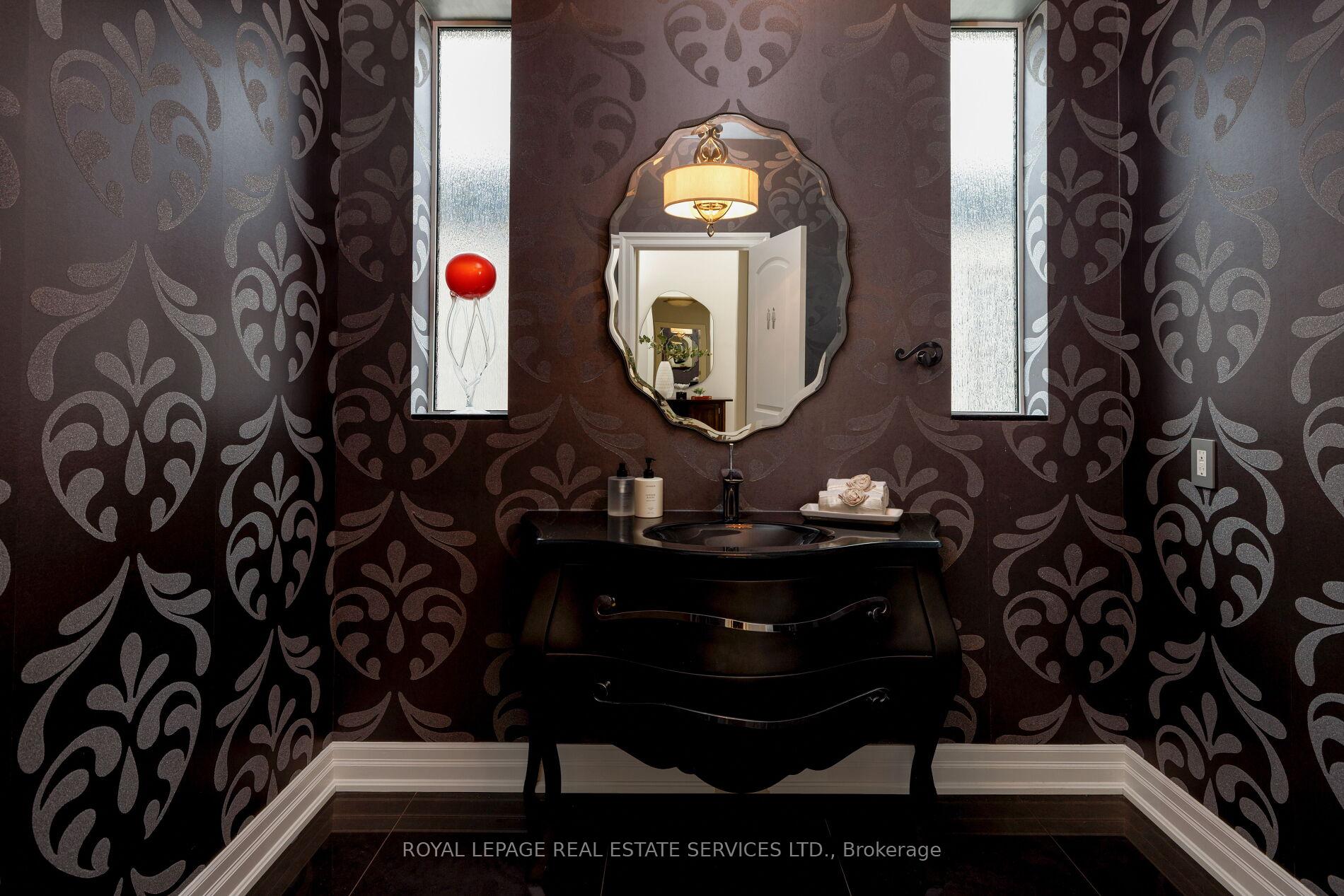 61 Lake Street 3, Grimsby, ON L3M 2G6