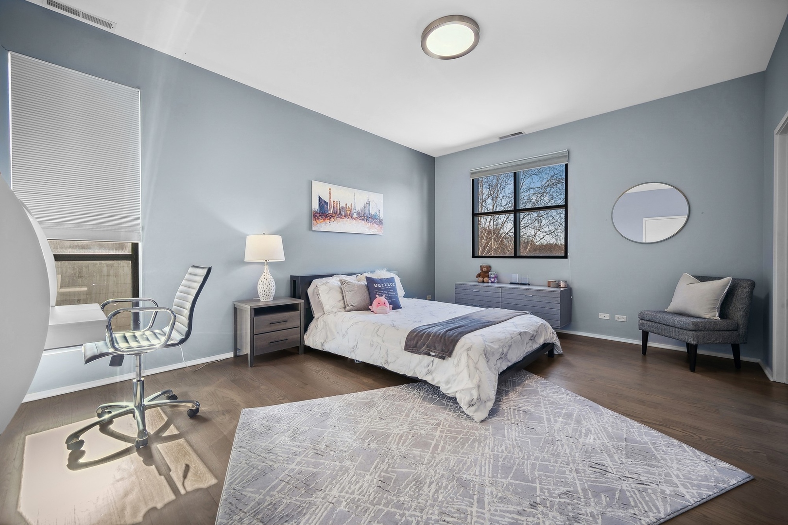 989 Forestway Drive