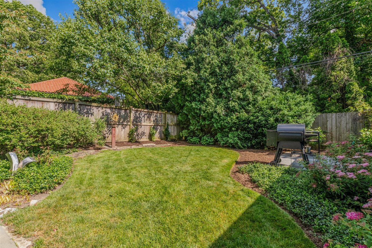 299 Vernon Avenue