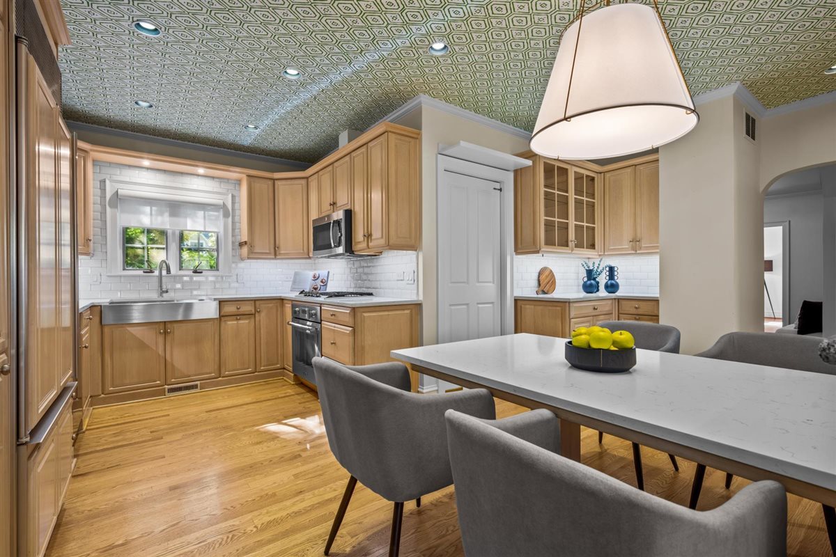 299 Vernon Avenue