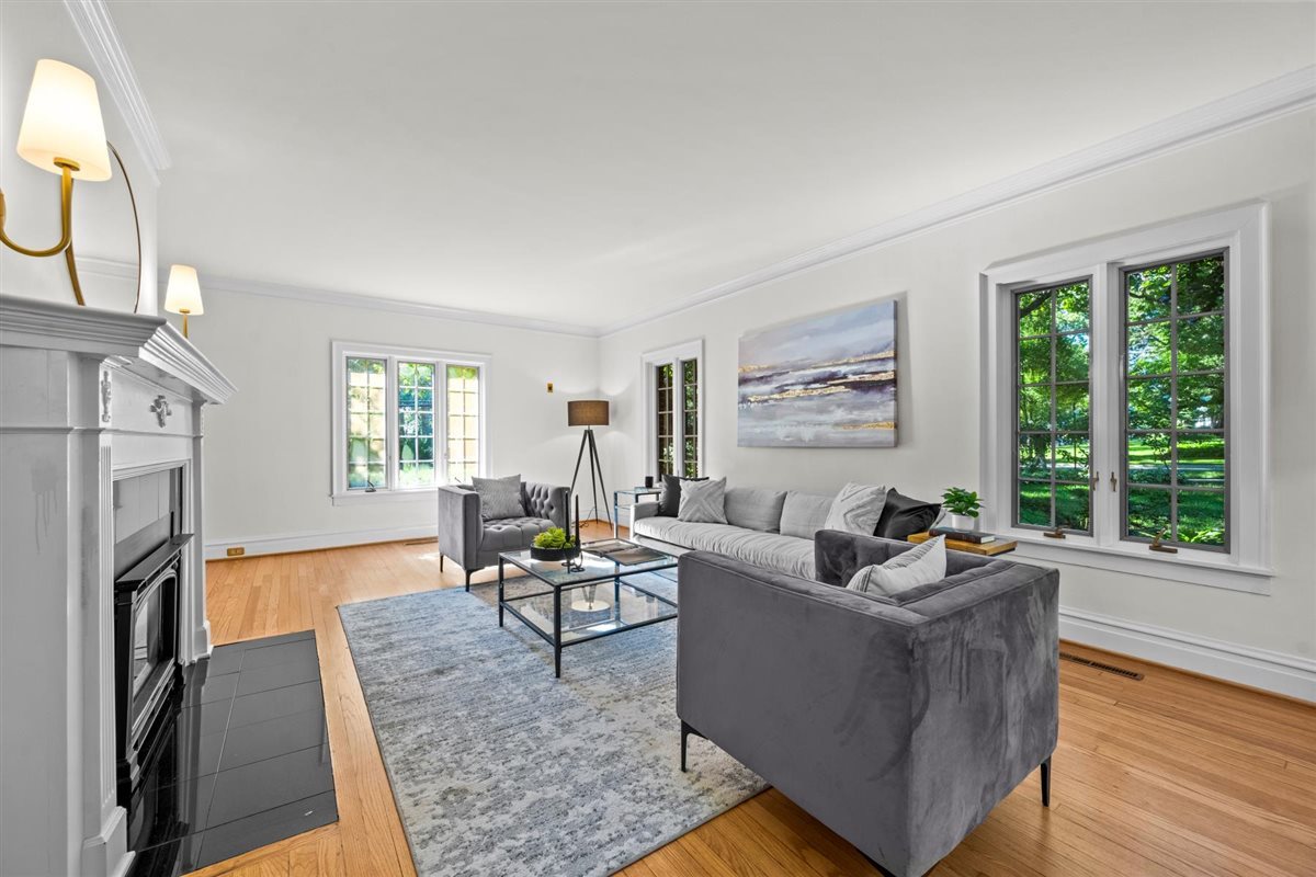 299 Vernon Avenue