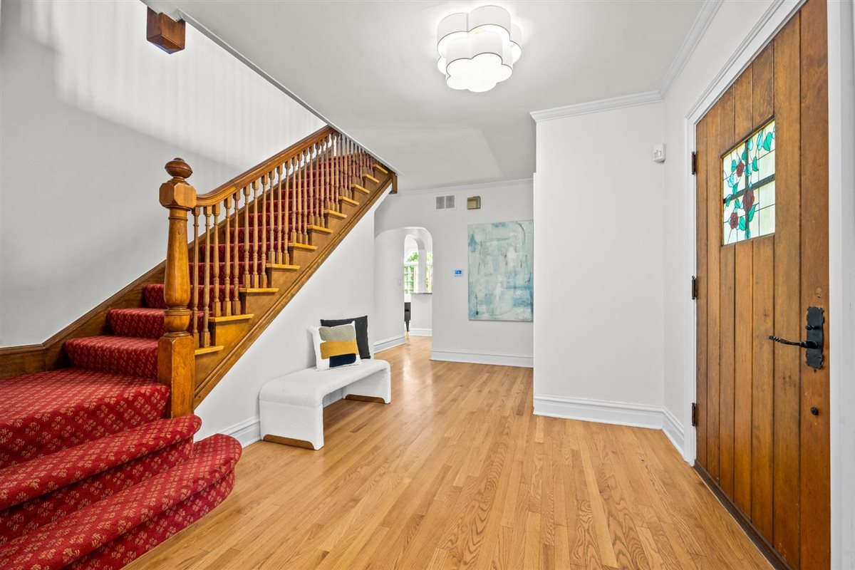 299 Vernon Avenue