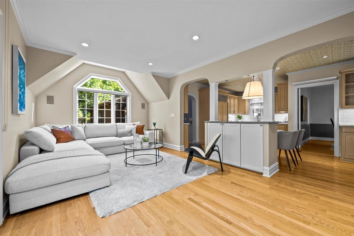 299 Vernon Avenue