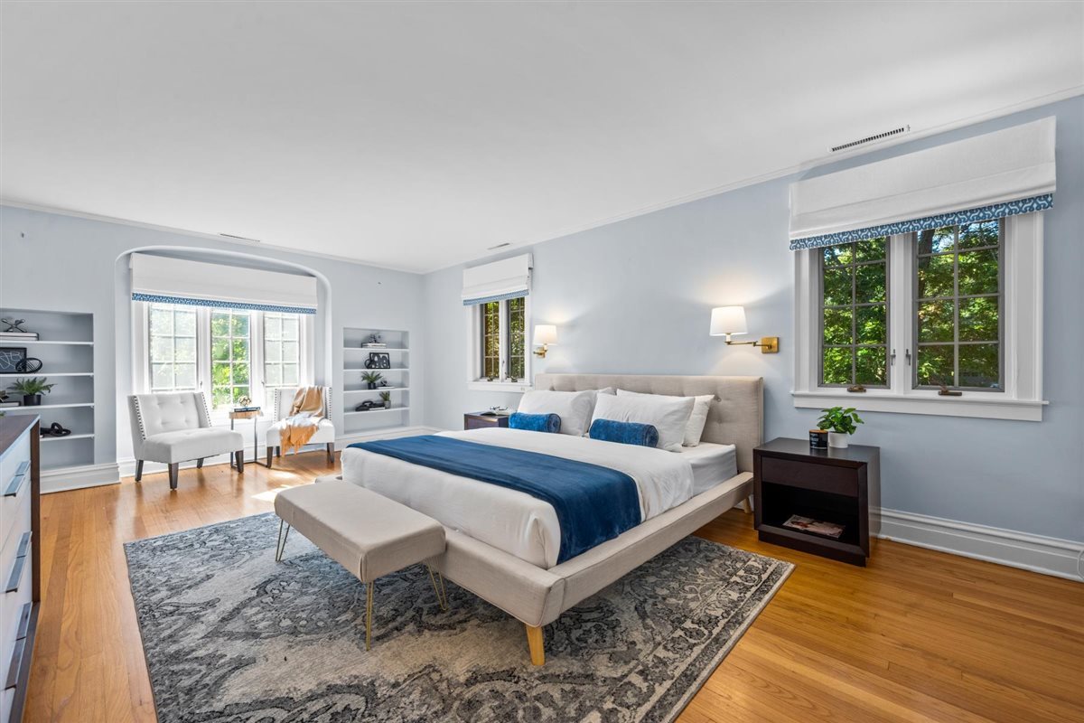299 Vernon Avenue