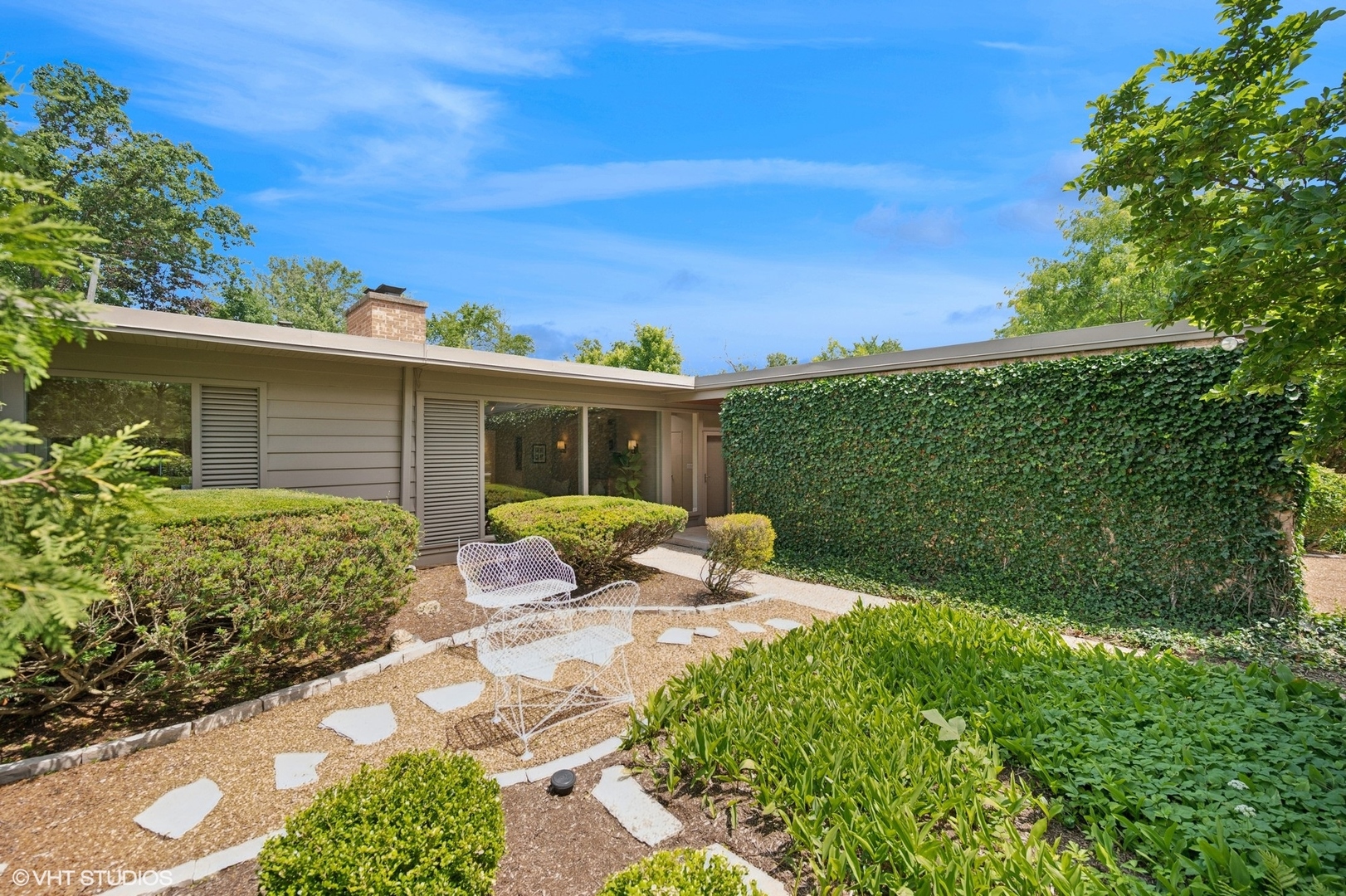1201 Terrace Court