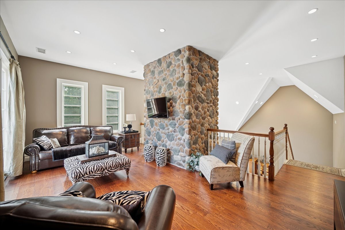 24 Bridlewood Road