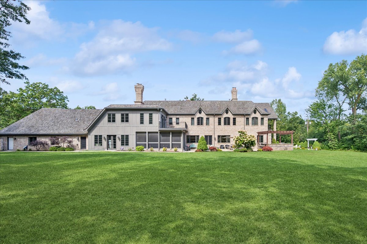 24 Bridlewood Road