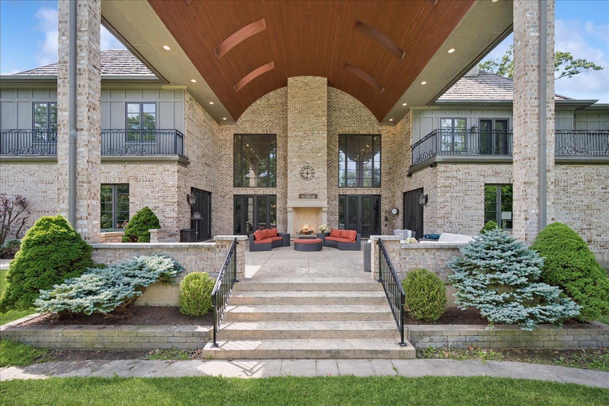 24 Bridlewood Road