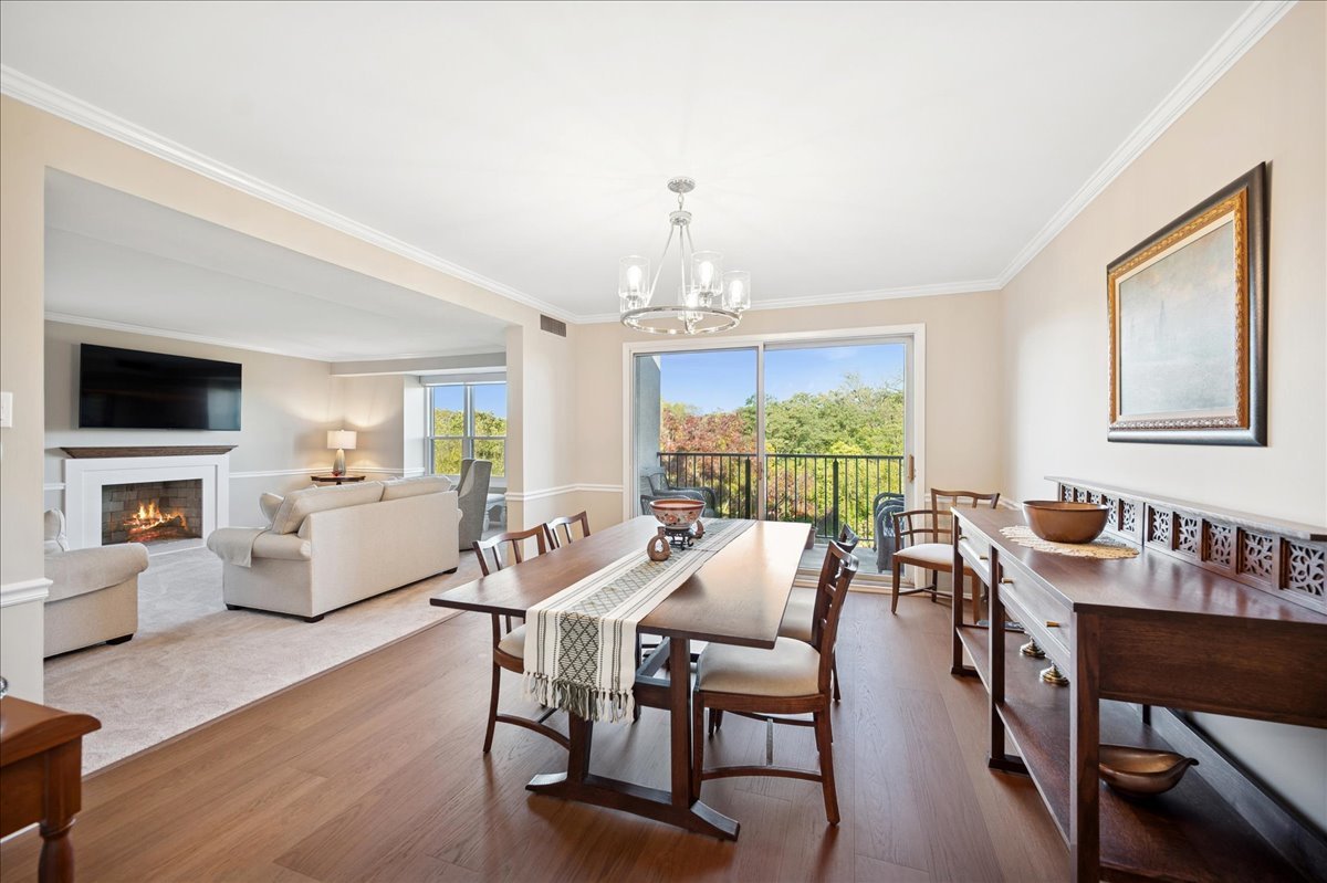 630 Winnetka Mews Unit: 402