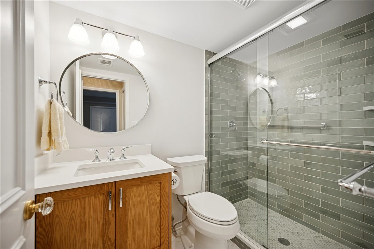 630 Winnetka Mews Unit: 402