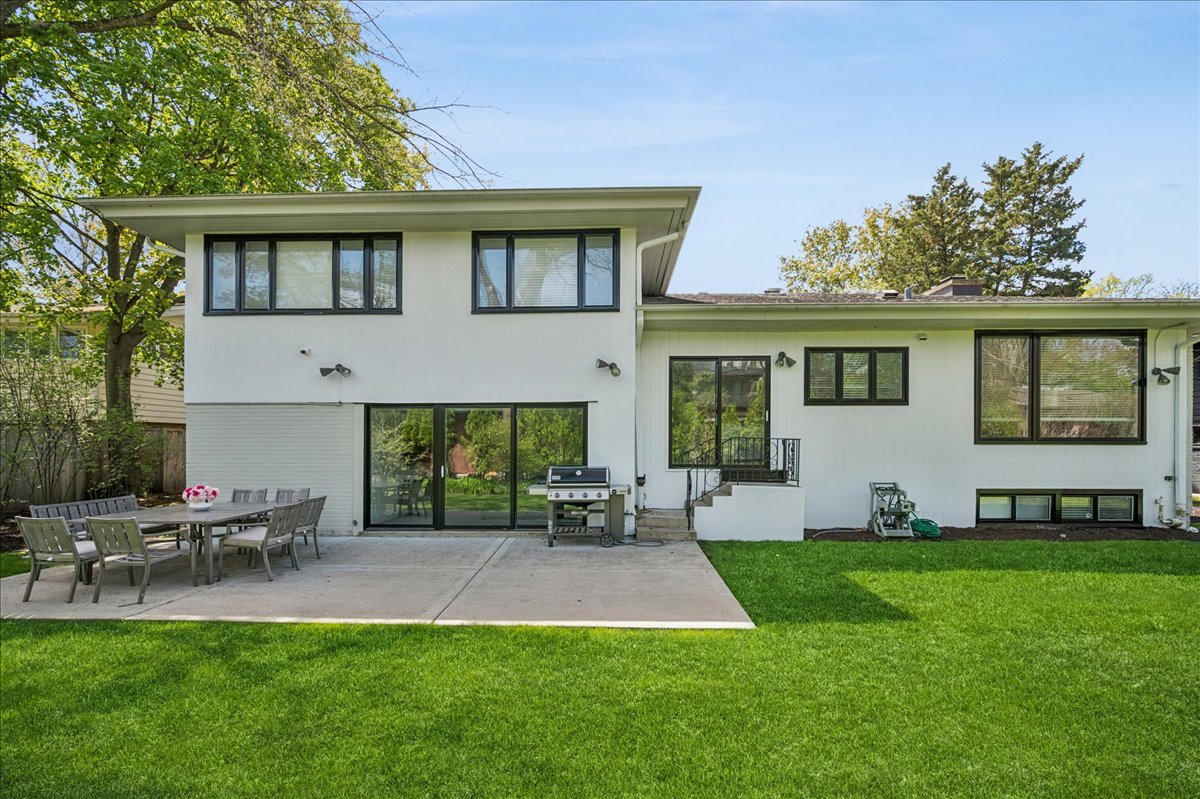 751 Woodridge Lane