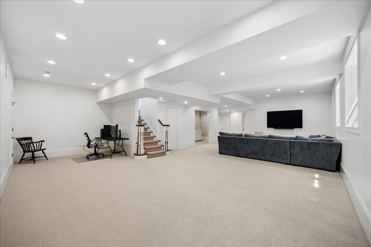 413 Jackson Avenue