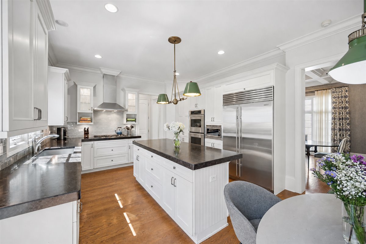 413 Jackson Avenue