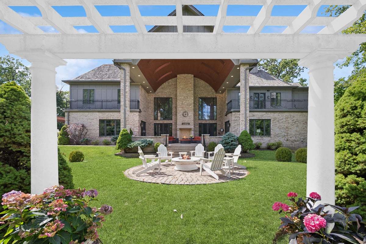 24 Bridlewood Road