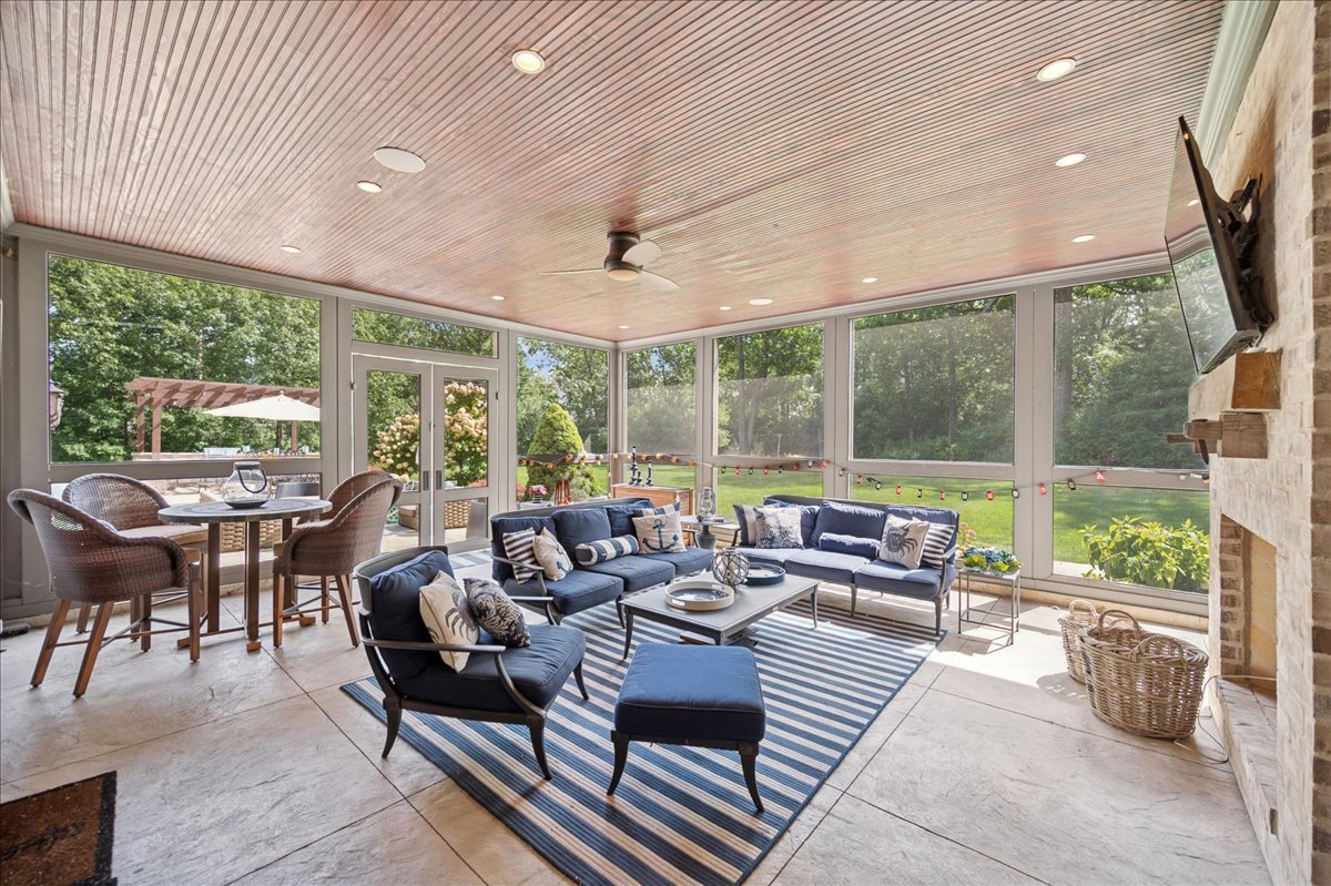 24 Bridlewood Road