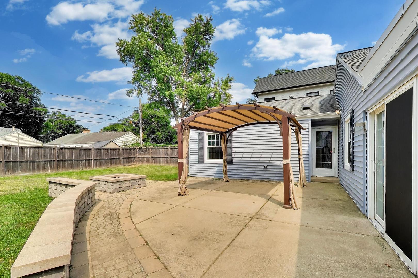 1706 Illinois Road