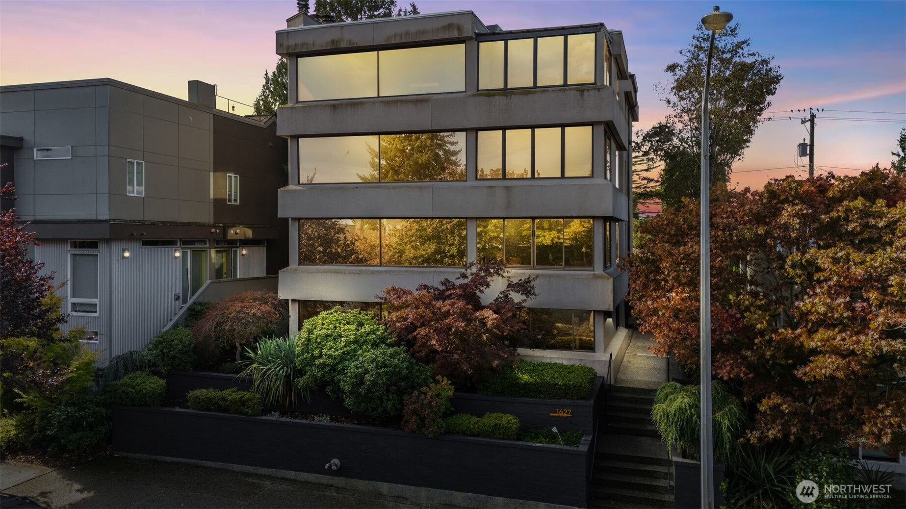 1627 California Avenue SW Unit: #1
