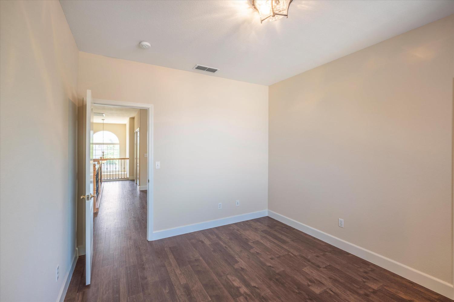 5315 Gladstone Drive