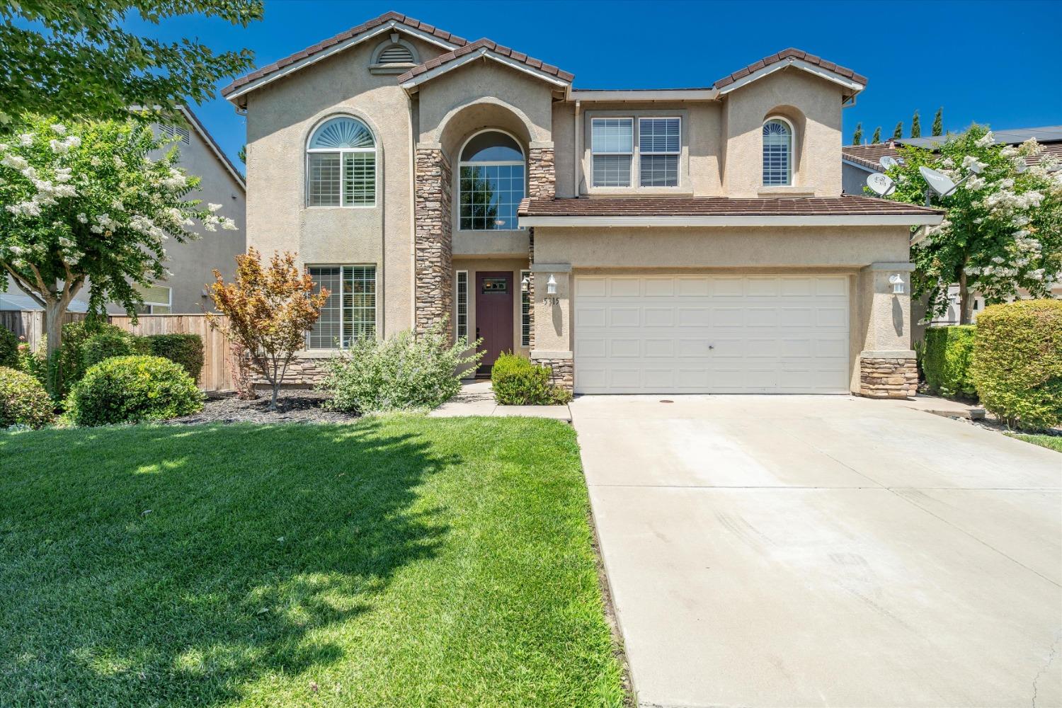 5315 Gladstone Drive