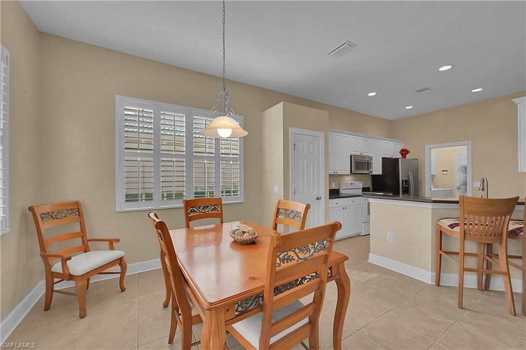 5569 WHISPERING WILLOW WAY