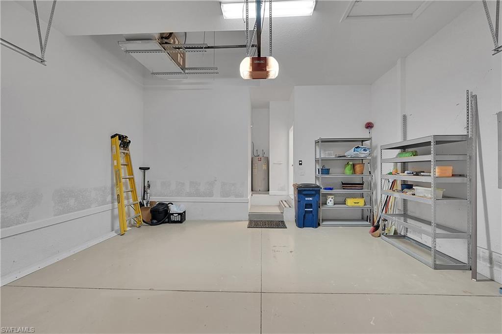 5569 WHISPERING WILLOW WAY